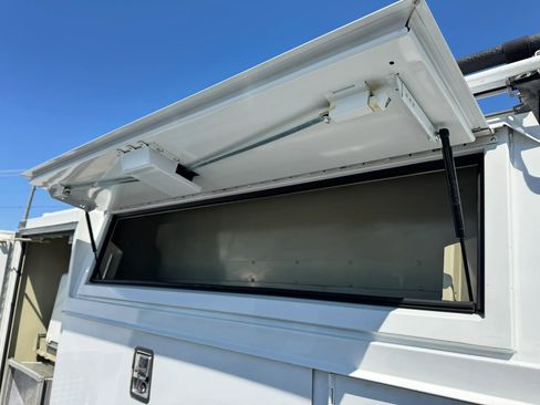 Used 2015 Chevrolet Silverado 3500 W/T image 28