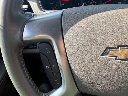 Used 2017 Chevrolet Traverse LT FWD image 15