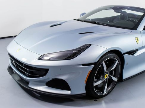 Certified 2023 Ferrari Portofino M Base image 30