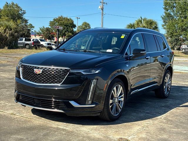 Used 2023 Cadillac XT6 Premium Luxury w/ Technology Package FWD image 7