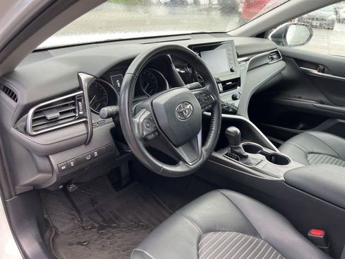 Used 2024 Toyota Camry SE image 19
