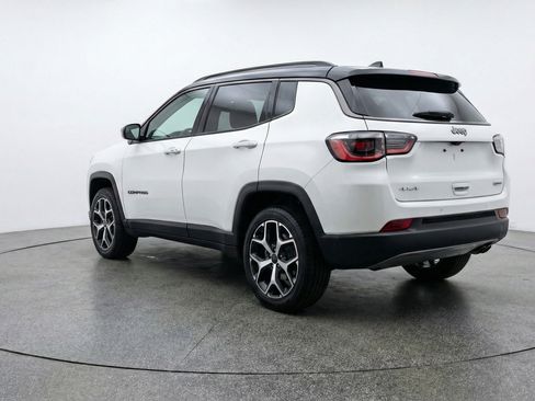 Used 2025 Jeep Compass Limited image 6