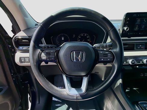 Certified 2024 Honda Pilot EX-L image 10