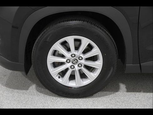 Used 2025 Toyota Grand Highlander AWD image 23