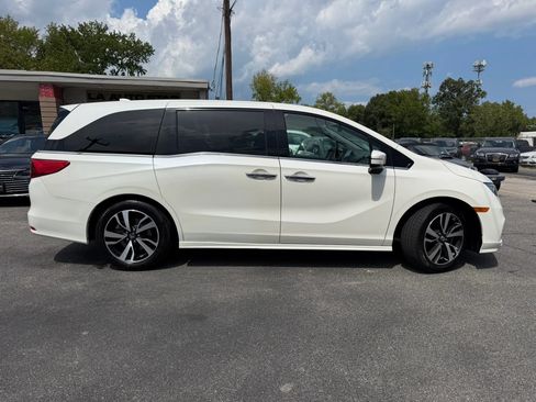 Used 2019 Honda Odyssey Elite image 2
