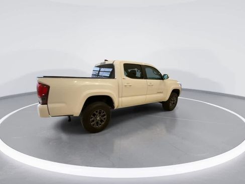 Used 2023 Toyota Tacoma SR5 w/ Technology Package AWD/4WD image 8