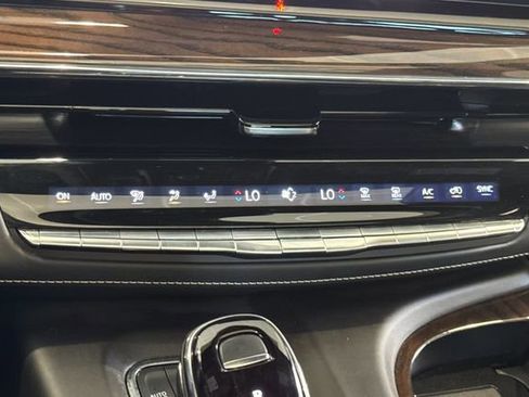 Certified 2024 Cadillac Escalade ESV Sport Platinum image 23