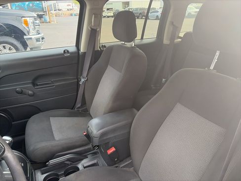 Used 2016 Jeep Patriot Sport FWD image 10