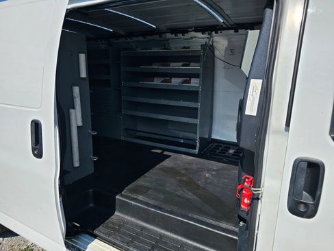 Used 2023 GMC Savana 2500 Extended w/ Driver Convenience Package RWD image 6