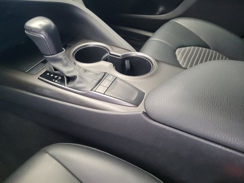 Used 2022 Toyota Camry SE FWD image 26