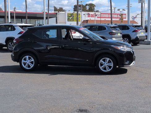 Certified 2024 Nissan Kicks S image 6