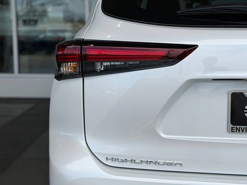 New 2026 Toyota Highlander XLE AWD/4WD image 10