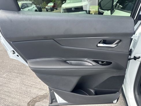 New 2025 Nissan Murano SV image 13