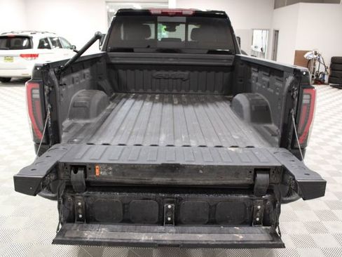 Used 2024 GMC Sierra 2500 AT4 w/ Technology Package image 48