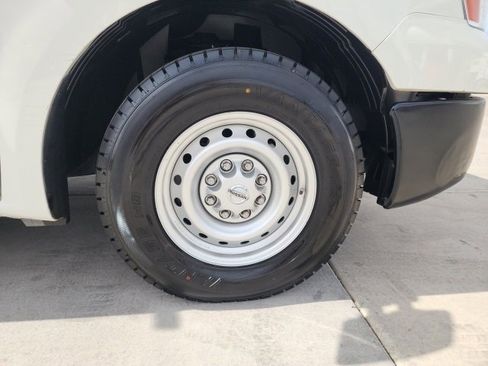 Used 2020 Nissan NV 3500 S image 13