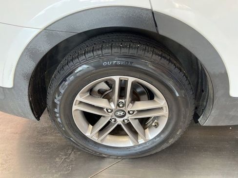 Used 2017 Hyundai Santa Fe Sport FWD image 9