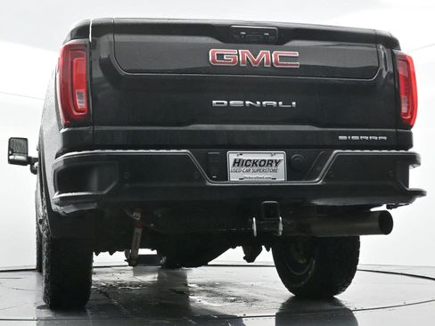Used 2021 GMC Sierra 2500 Denali w/ Denali Black Diamond Edition AWD/4WD image 53