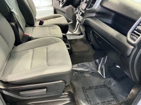 Used 2020 RAM 1500 Big Horn AWD/4WD image 12