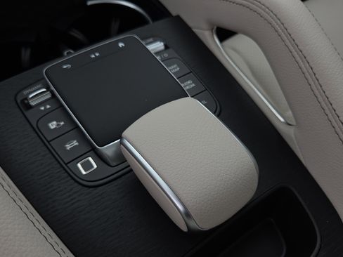 New 2026 Mercedes-Benz GLE 350 4MATIC image 19