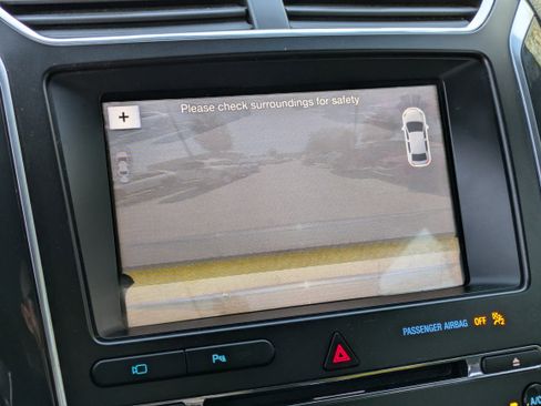 Used 2018 Ford Explorer Limited image 34