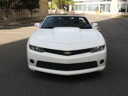 Used 2015 Chevrolet Camaro LT RWD image 3