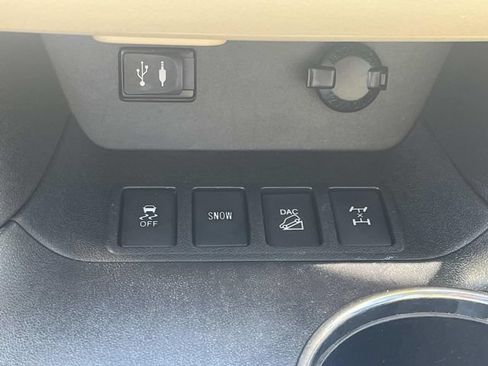 Used 2015 Toyota Highlander Limited Platinum AWD/4WD image 37