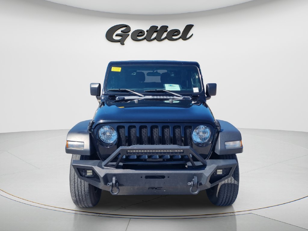 Used 2022 Jeep Wrangler Sport AWD/4WD image 2