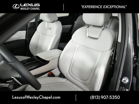 Used 2025 Hyundai Tucson Limited w/ Tow & Go Package image 20