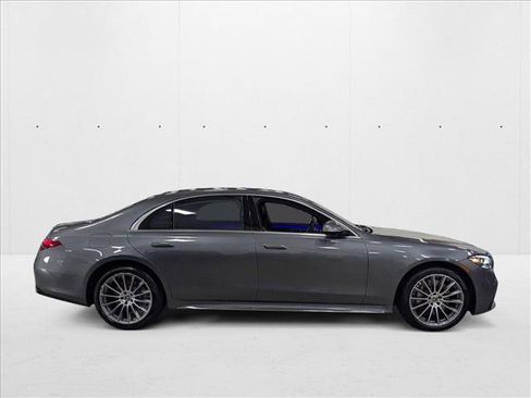 New 2025 Mercedes-Benz S 580 4MATIC Sedan image 4