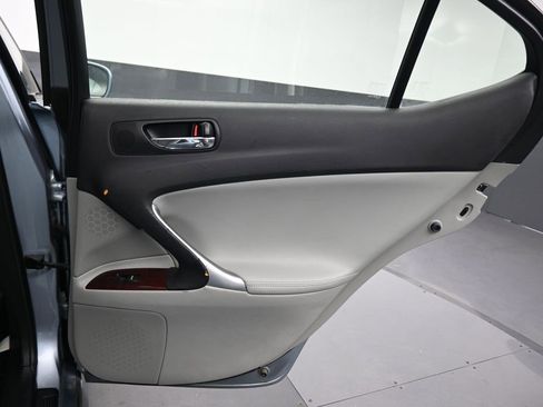 Used 2006 Lexus IS 350 image 25
