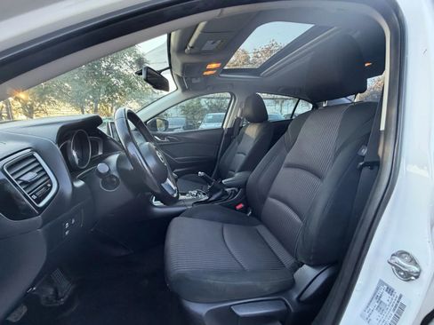 Used 2016 MAZDA MAZDA3 i Touring w/ Popular Equipment Package FWD image 18