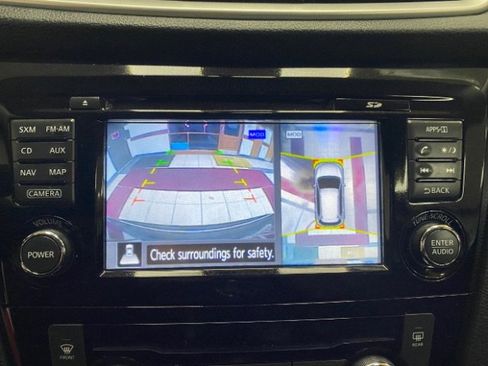 Used 2016 Nissan Rogue SV w/ SV Premium Package image 23