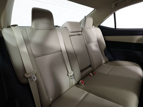 Used 2015 Toyota Corolla LE image 20