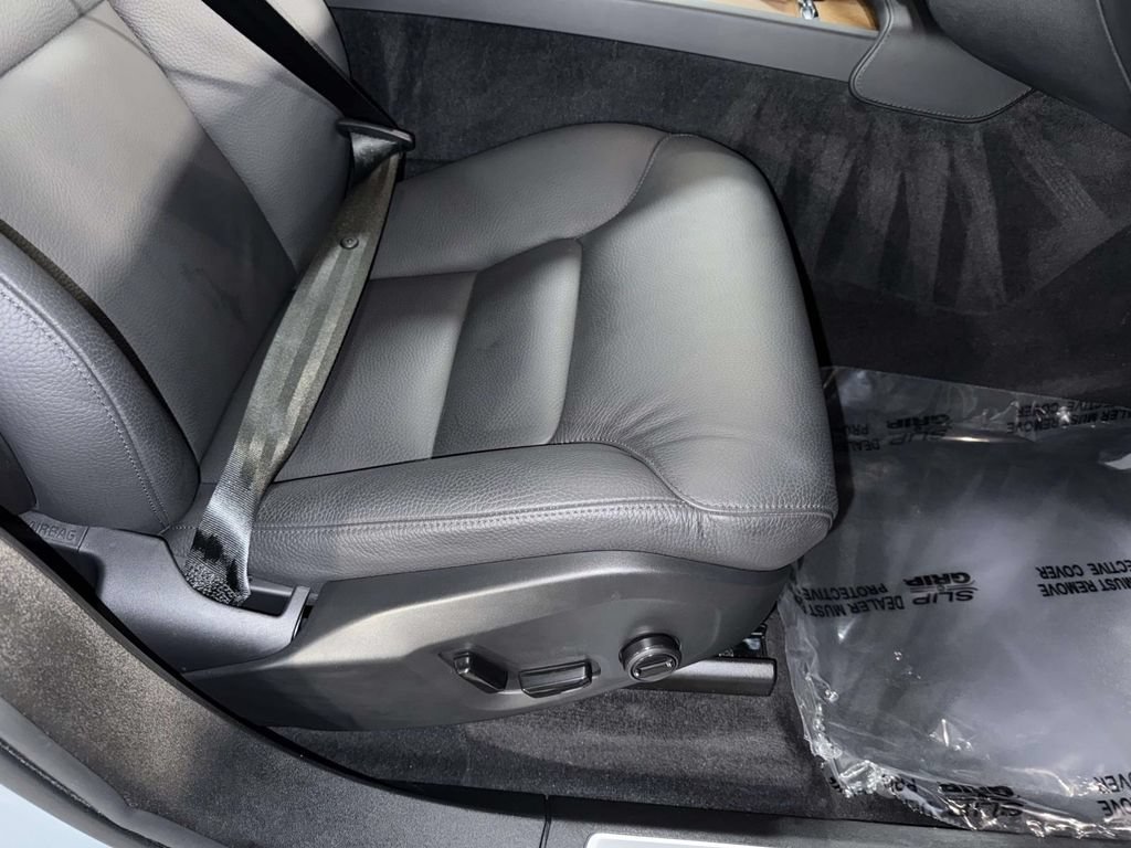 Used 2025 Volvo XC90 T8 Plus w/ Protection Package Premier AWD/4WD image 15
