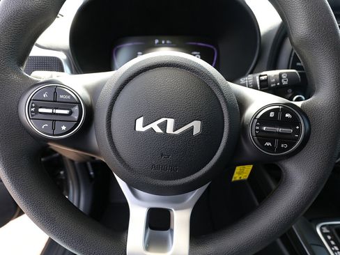 Used 2023 Kia Soul LX w/ Option Group 015 image 16