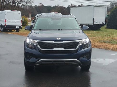 Used 2021 Kia Seltos EX image 16