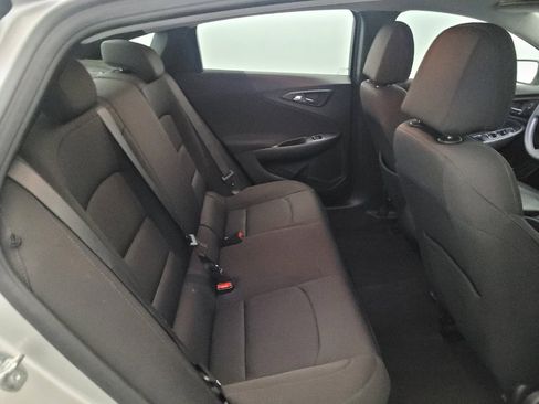 Used 2020 Chevrolet Malibu LS FWD image 19
