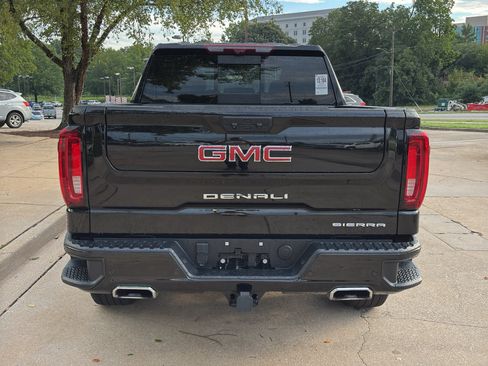 Used 2024 GMC Sierra 1500 Denali w/ Technology Package AWD/4WD image 7