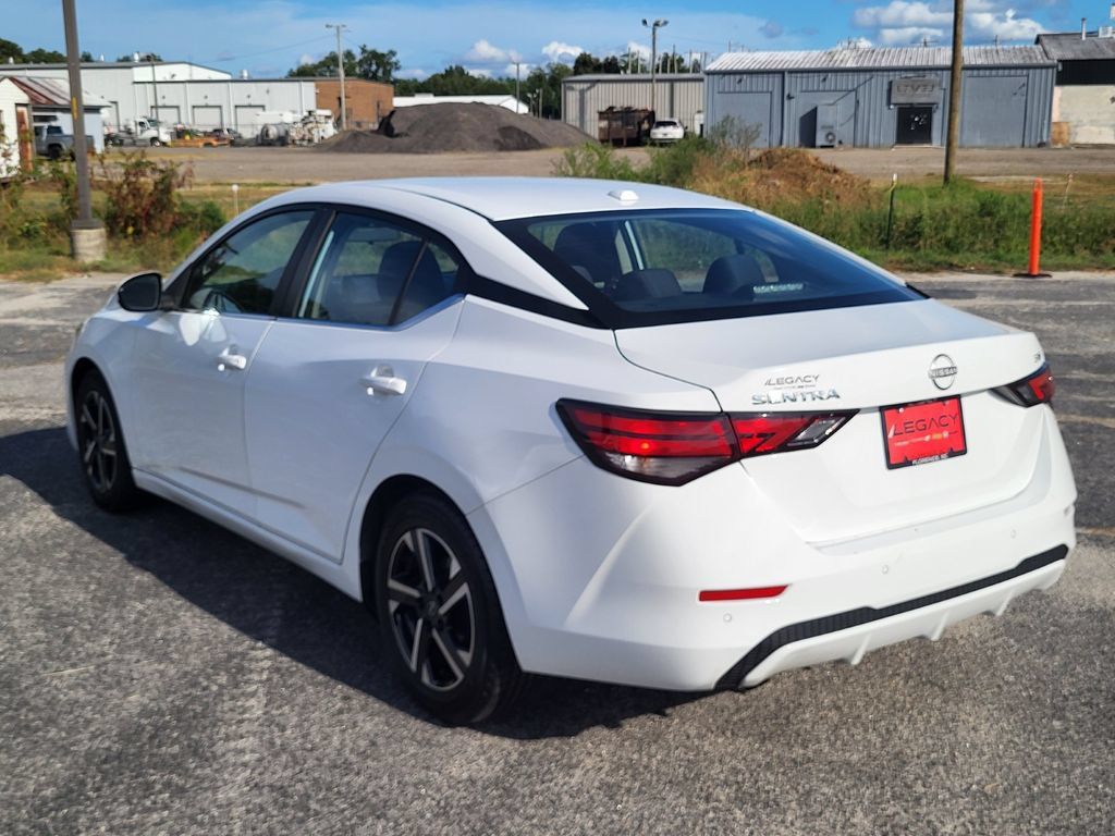Used 2024 Nissan Sentra SV FWD image 5