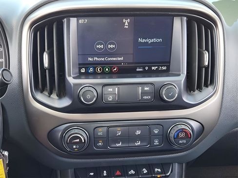 Used 2019 Chevrolet Colorado Z71 image 17