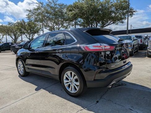 Certified 2024 Ford Edge Titanium image 6