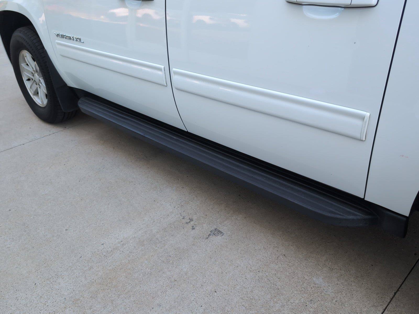Used 2013 GMC Yukon XL SLT AWD/4WD image 18