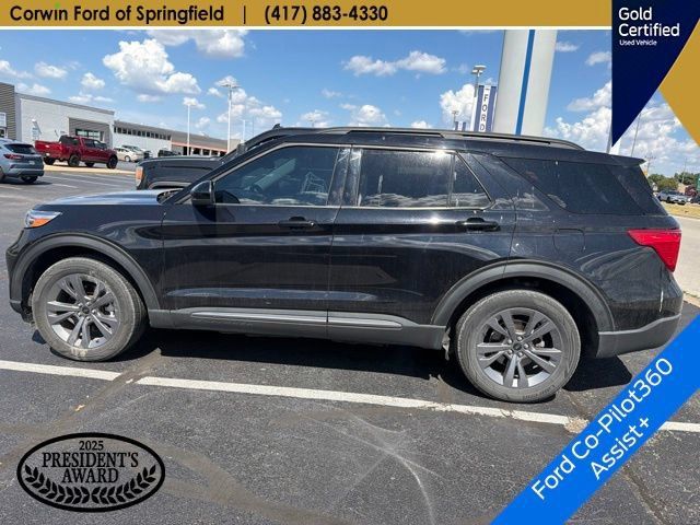Certified 2022 Ford Explorer XLT w/ Equipment Group 202A AWD/4WD image 11