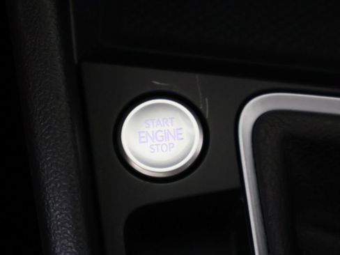 Used 2024 Volkswagen Jetta SE FWD image 38