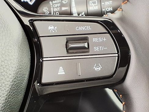 Used 2027 Honda HR-V Sport image 17
