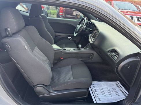 Used 2019 Dodge Challenger GT w/ Blacktop Package AWD/4WD image 19
