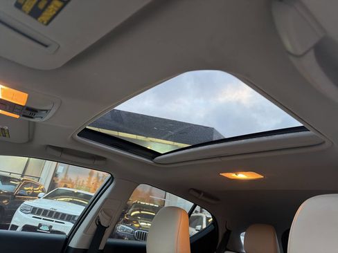 Used 2011 Lexus CT 200h Premium w/ Premium Audio Pkg image 31