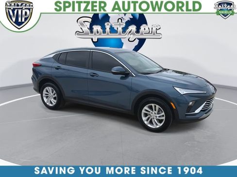 Certified 2025 Buick Envista Preferred w/ Convenience I Package FWD image 2