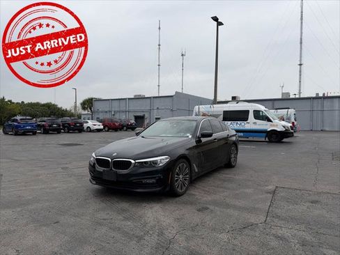 Used 2017 BMW 530i xDrive 530I XDRIVE image 2