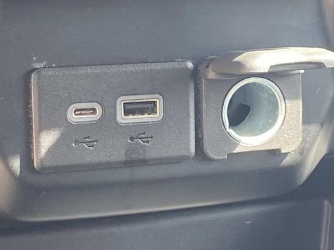 Used 2021 Chevrolet Silverado 1500 LT Trail Boss w/ Bed Protection Package image 24